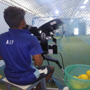LEVERAGE YANTRA CRICKET BOWLING MACHINE IN ACTION
