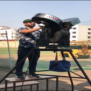 Leverage Three Wheel Yantra Cricket Bowling Machine In Delhi