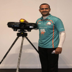 Low Cost Cricket Bowling Machine In London
