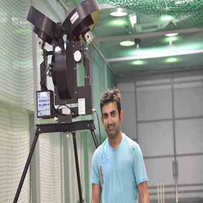 gautham gambhir leverage cricket bowling machines